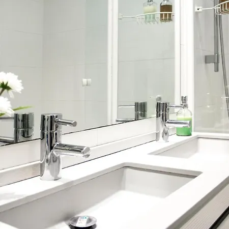 Appartement Central, Spacious And Authentic Family Saint-Sébastien