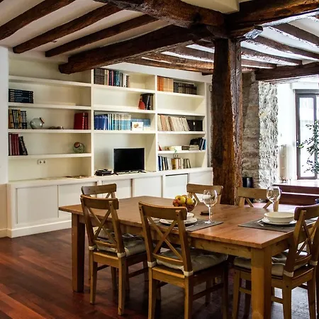 Central, Spacious And Authentic Family San Sebastian