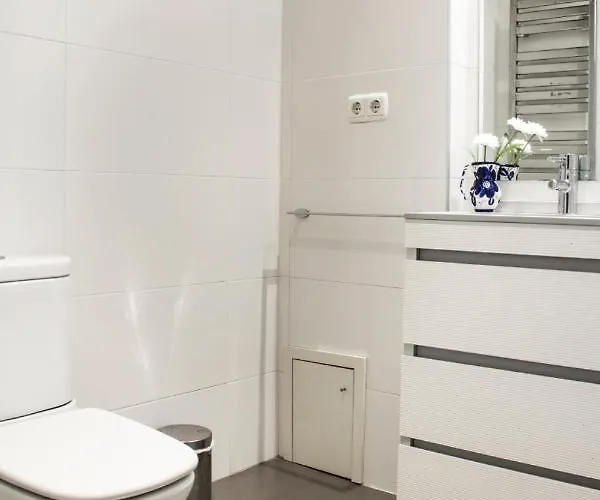 Central, Spacious And Authentic Family San Sebastián